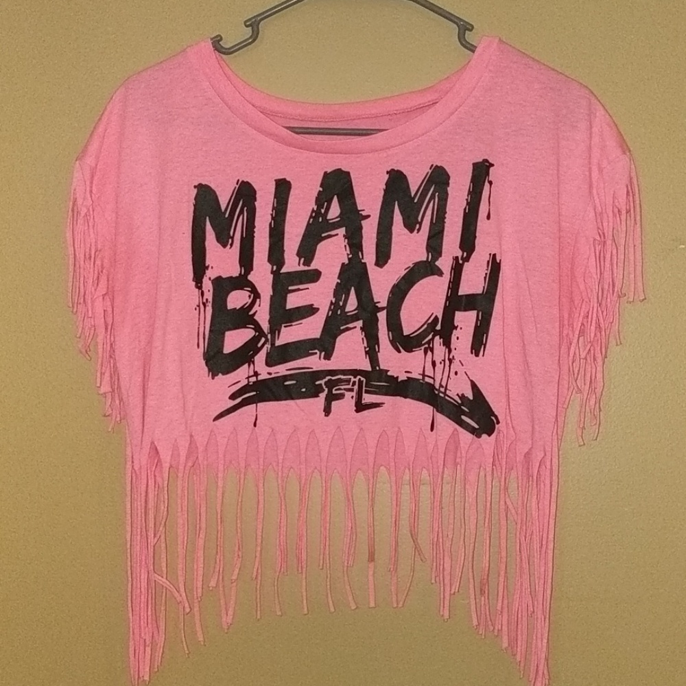 Short sleeve crop top